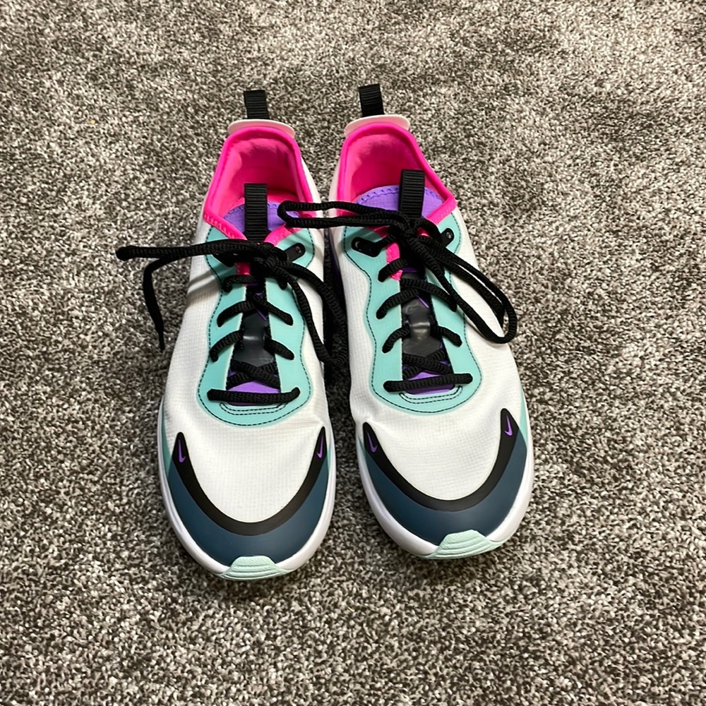 Nike Air Women’s Shoes 😎